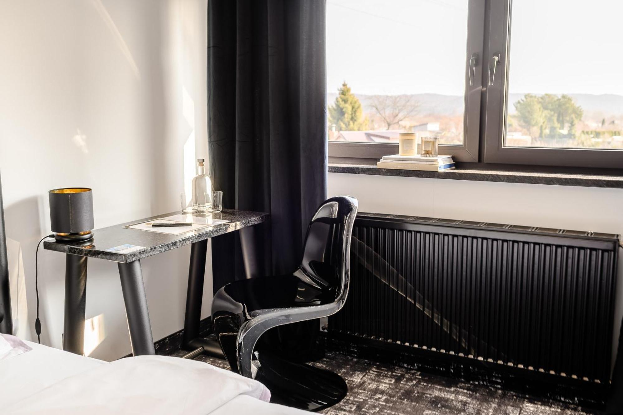 Golden Lion House Bed&Breakfast รูเมีย ภายนอก รูปภาพ