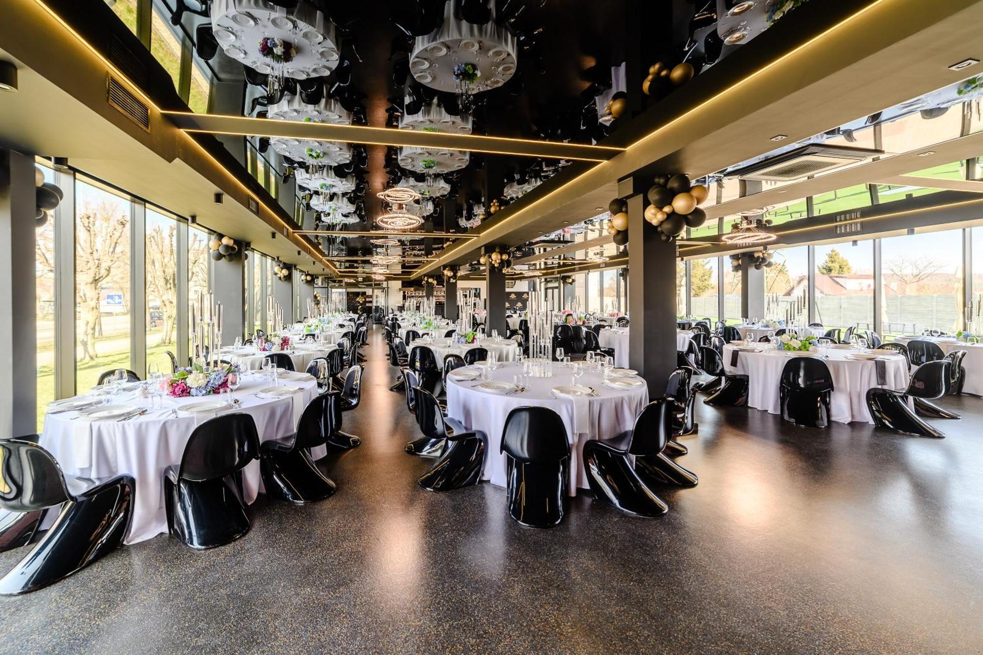 Golden Lion House Bed&Breakfast รูเมีย ภายนอก รูปภาพ
