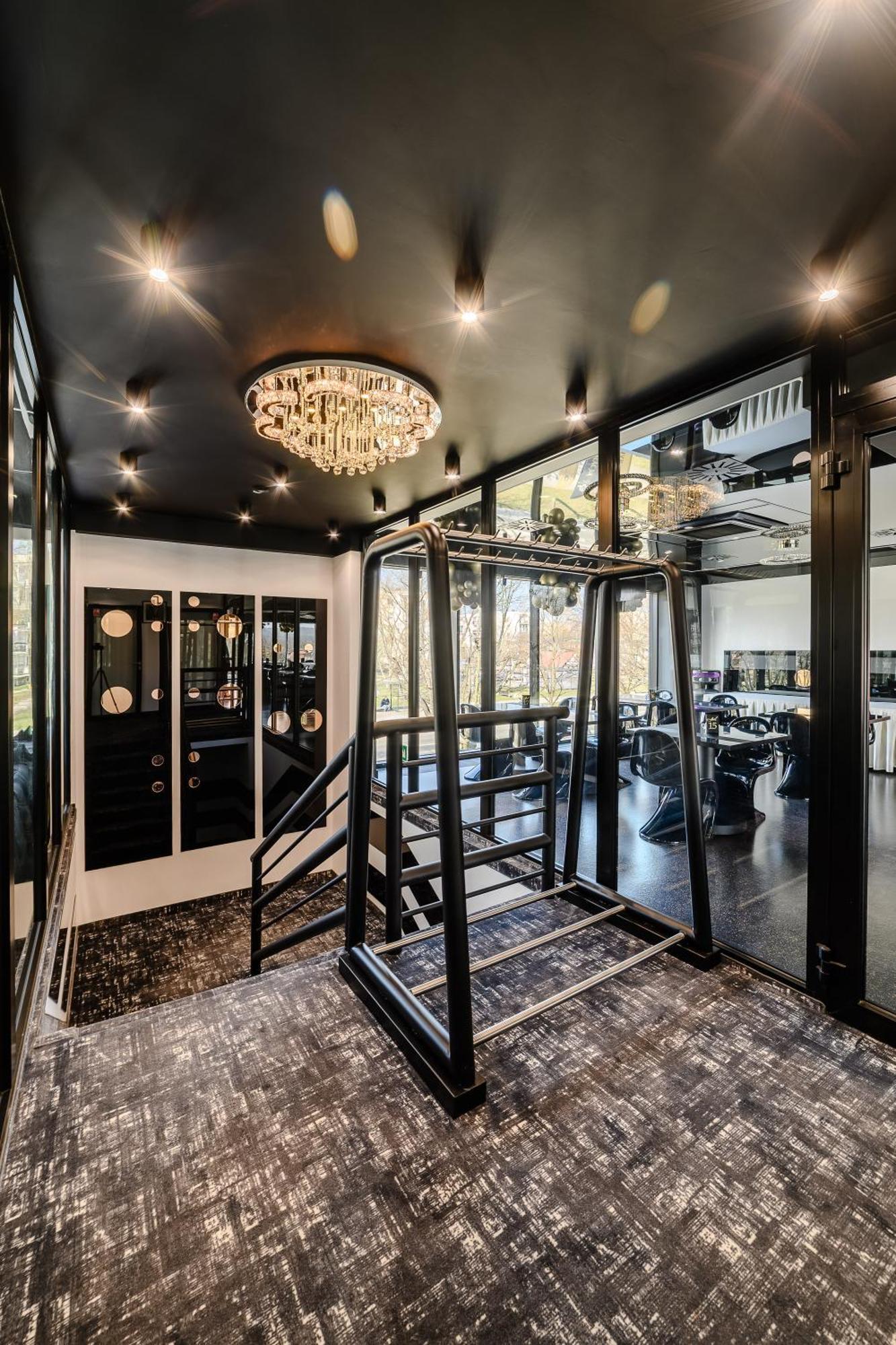 Golden Lion House Bed&Breakfast รูเมีย ภายนอก รูปภาพ